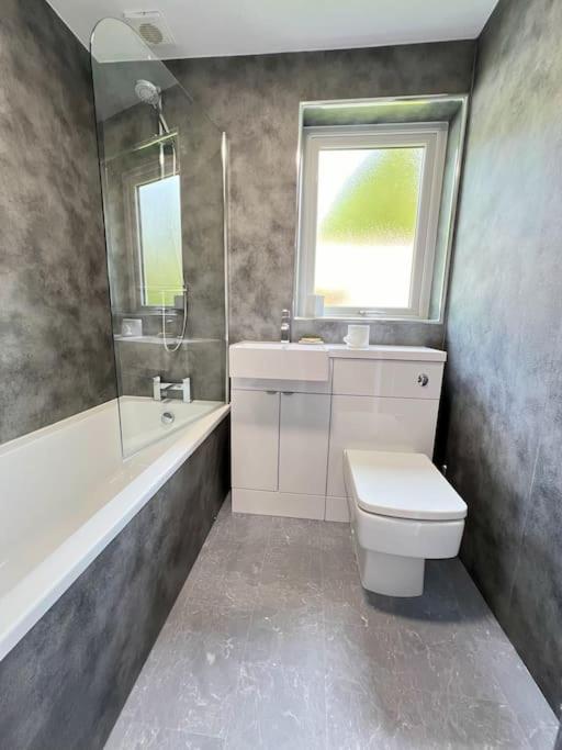 Cosy Country House In Deeside Finzean Екстер'єр фото